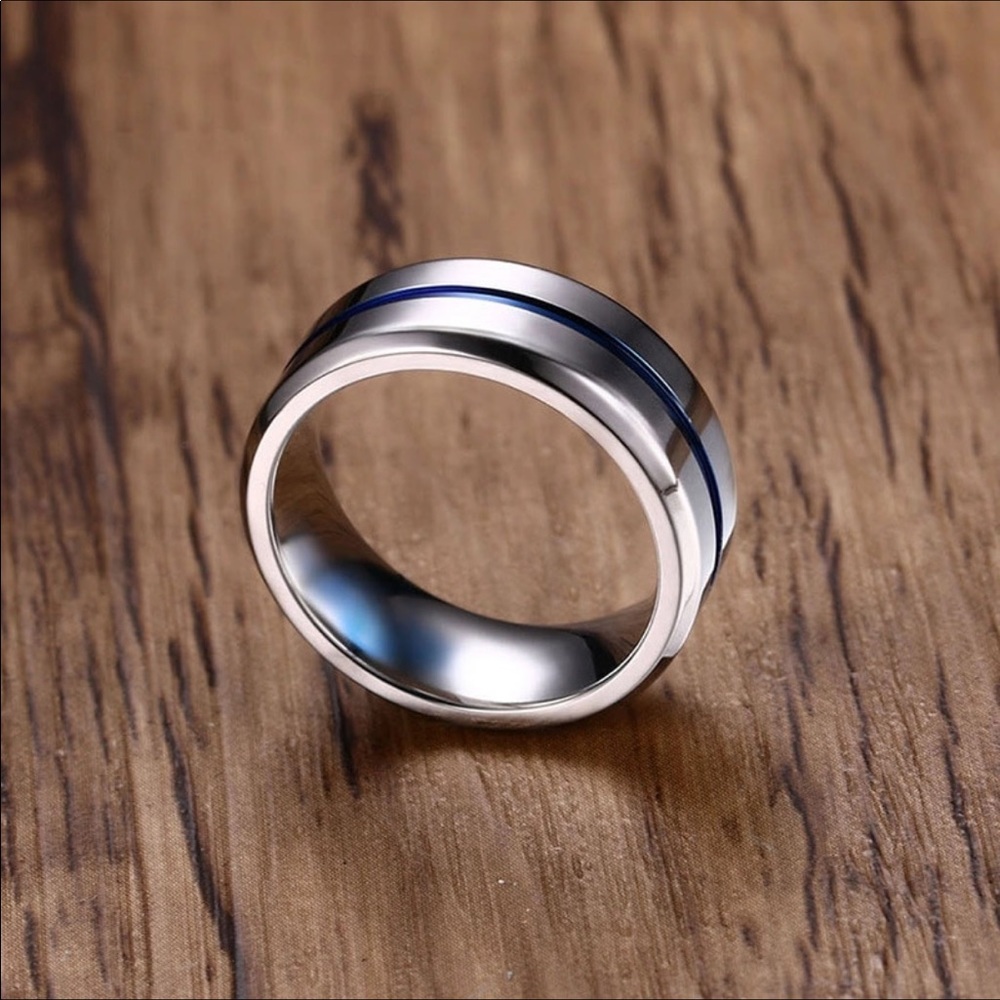 Titanium Ring - Picture 4 of 5